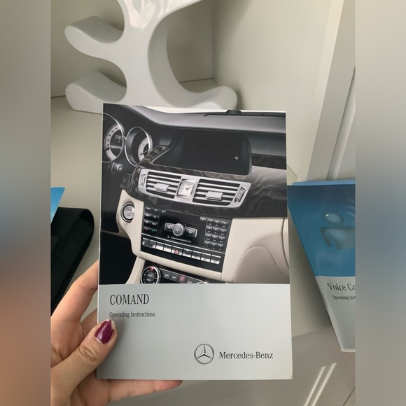 MERCEDES-BENZ 2013 Service Booklets with Case Car instructions and Manuals - Picture 10 of 11